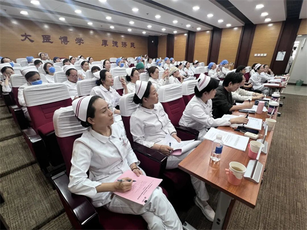 护理资讯 | 西苑医院护理部举办第五届优秀护理个案评比活动