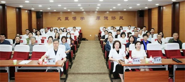 “医服康廊”搭桥梁|中央和国家机关离退休干部局走进中国中医科学院西苑医院调研